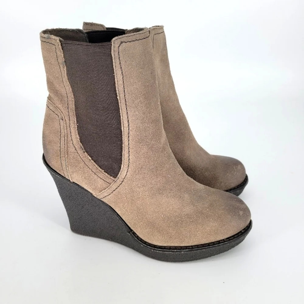 SPLENDID toupe brown wedge suede ankle booties 7.5 - Picture 1 of 12